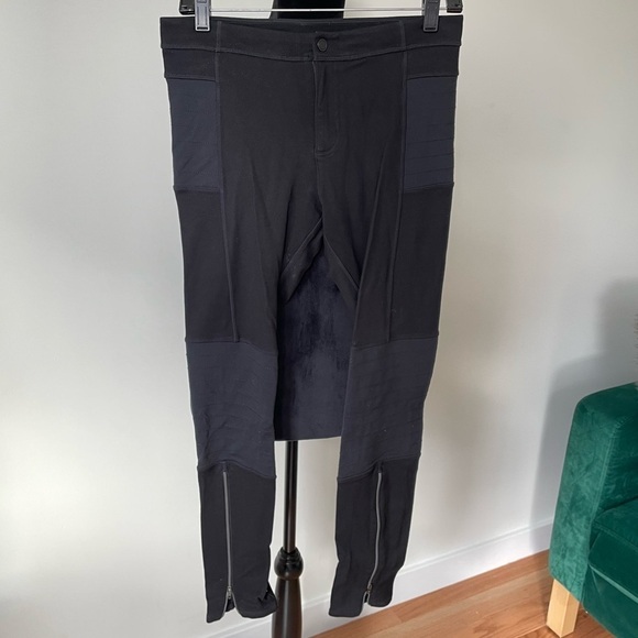 Athleta Black Trailsetter Ponte Motion Moto Zip Skinny Pants 153249 EUC Size 6 - Picture 3 of 9